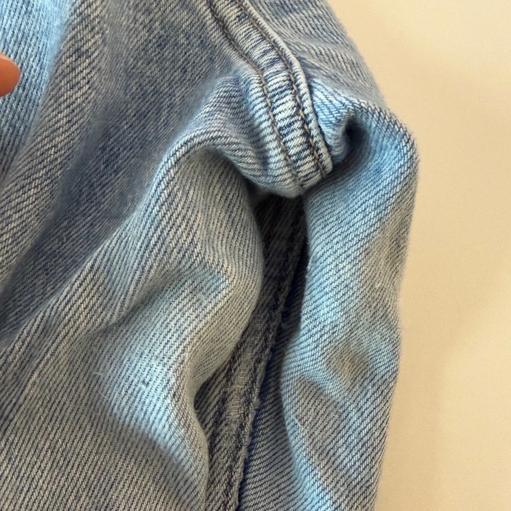 Old Navy Sky Hi Wide-Leg Cargo Denim Jeans Size 16 Light Wash Pockets Utility - Picture 7 of 15